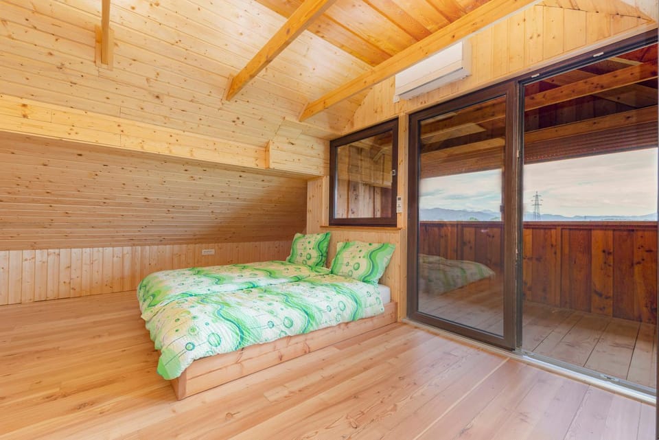 Bed, Balcony/Terrace, Bedroom