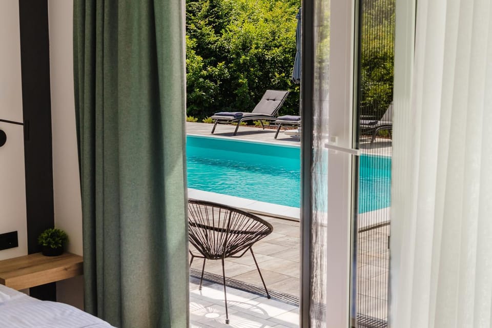 Bed, View (from property/room), Pool view