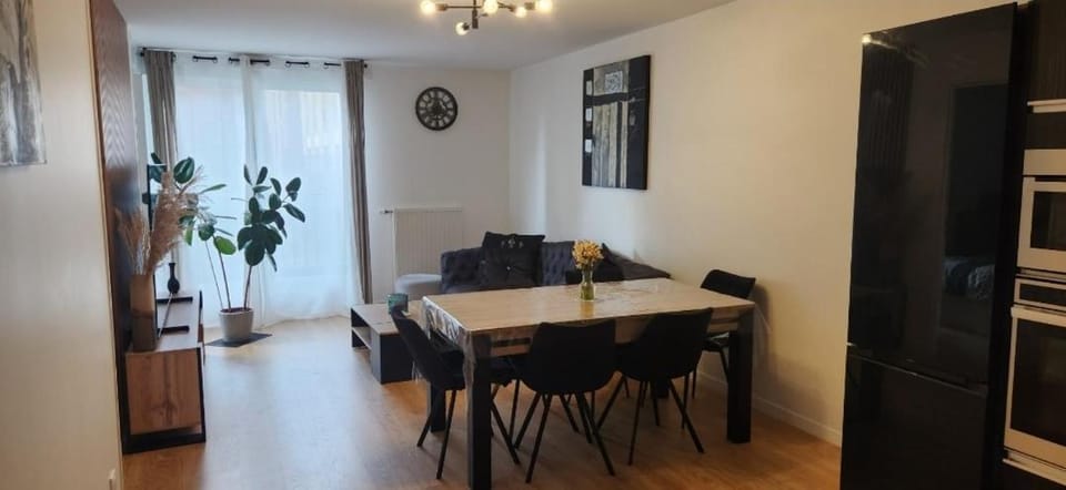 Apparemment 3 chambres neuf à 10 minutes de Paris Apartment in Île-de-France