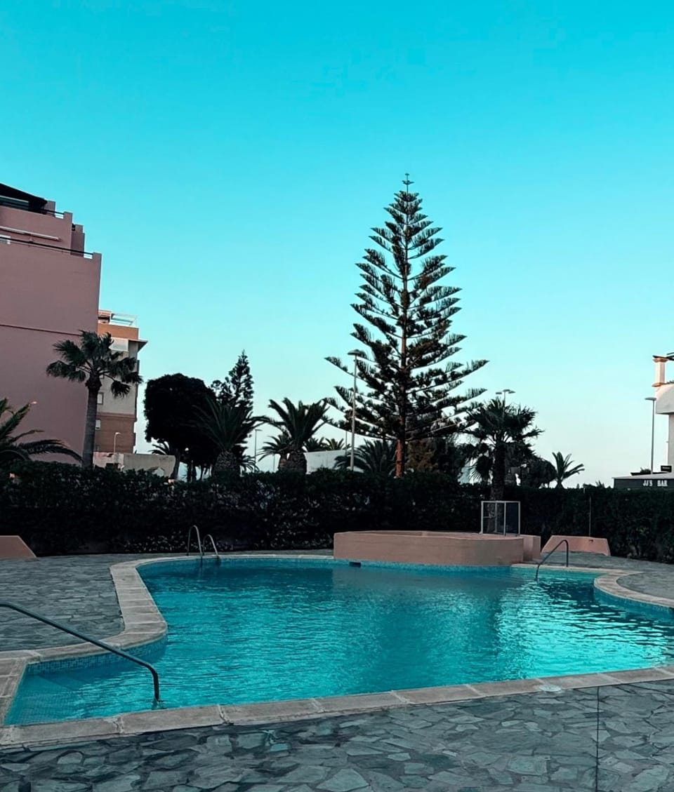 Family Pools & Beach Apartment in Roquetas de Mar