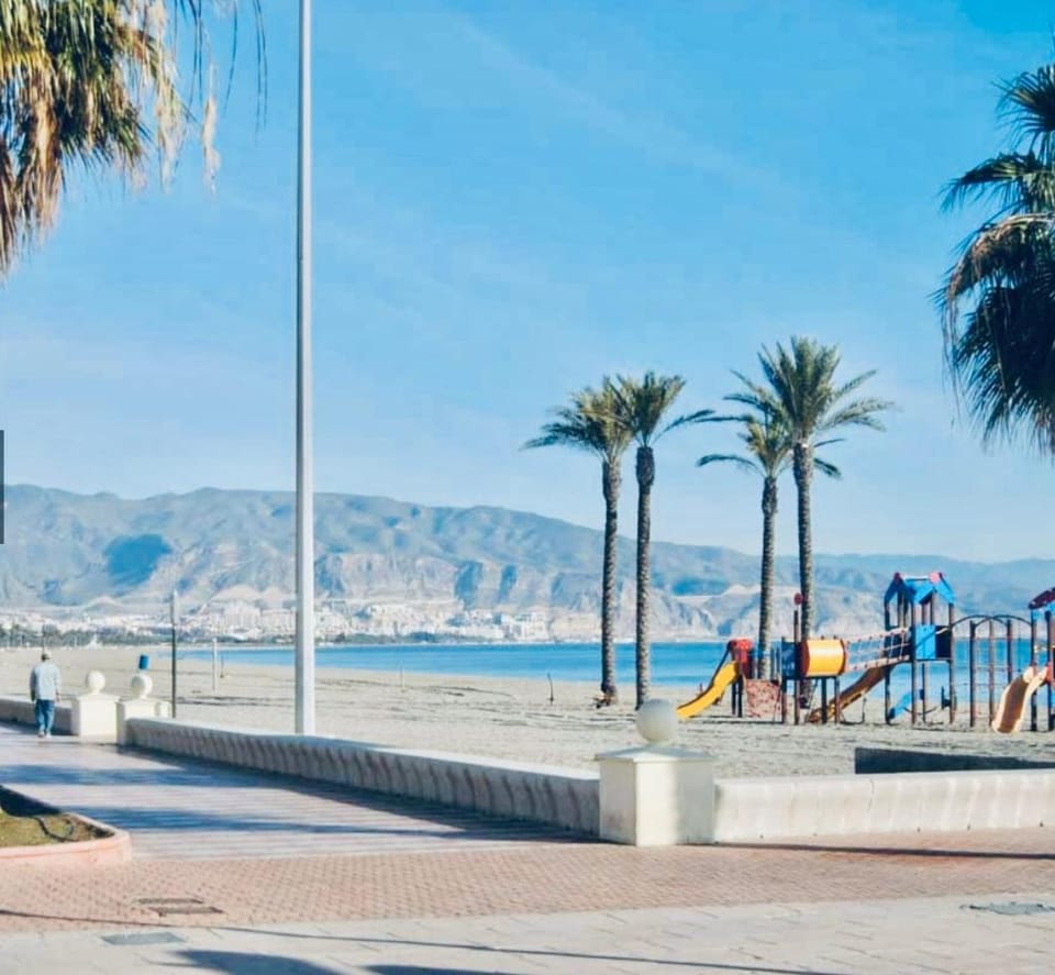 Family Pools & Beach Apartment in Roquetas de Mar