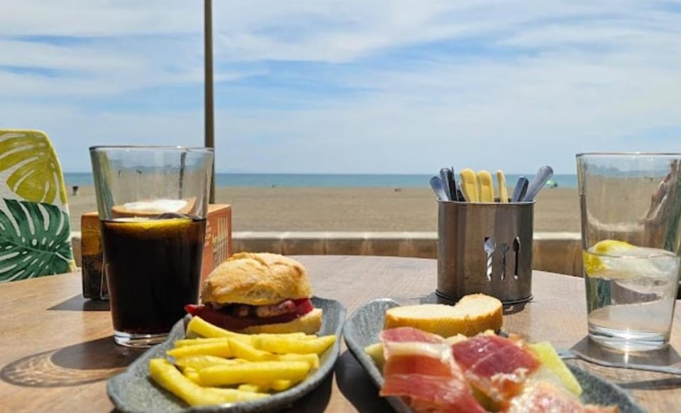 Family Pools & Beach Apartment in Roquetas de Mar