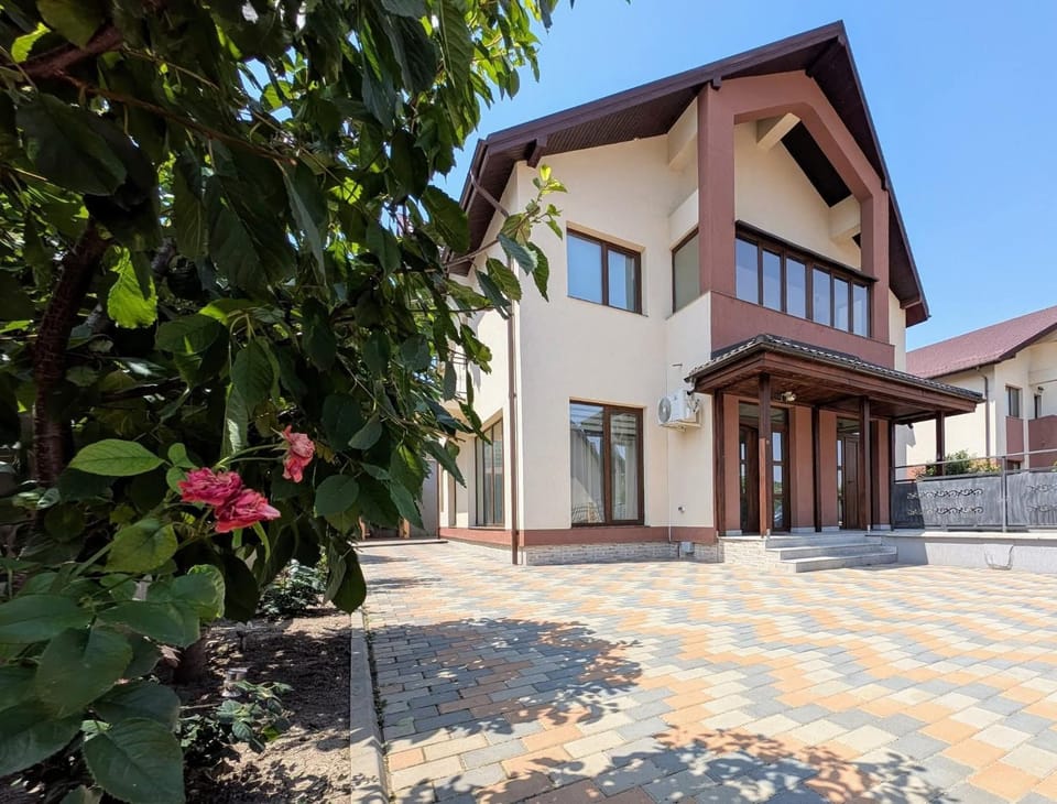 Vila Premium Iasi Villa in Romania
