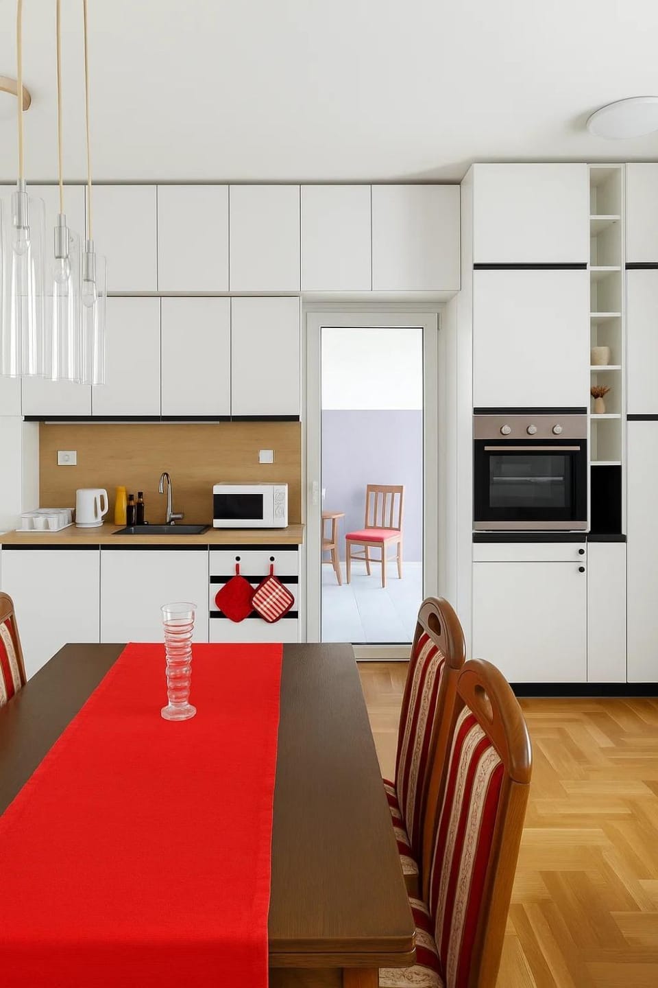Kitchen or kitchenette, Dining area, oven, pet friendly, stove, toaster