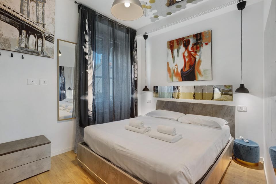 Property building, Living room, Bedroom