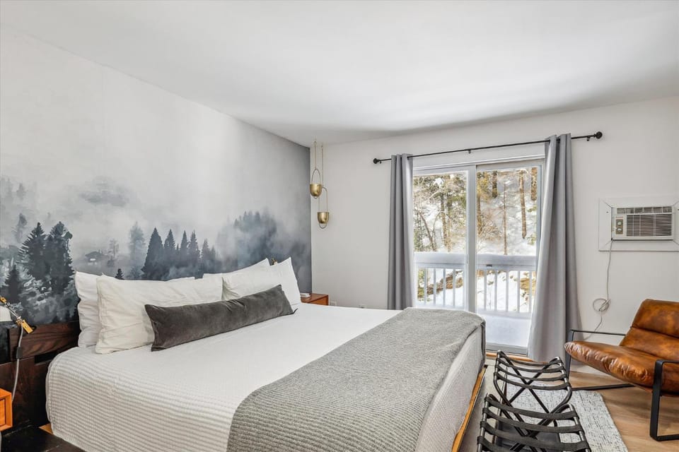 Riverside Getaway House in Stowe