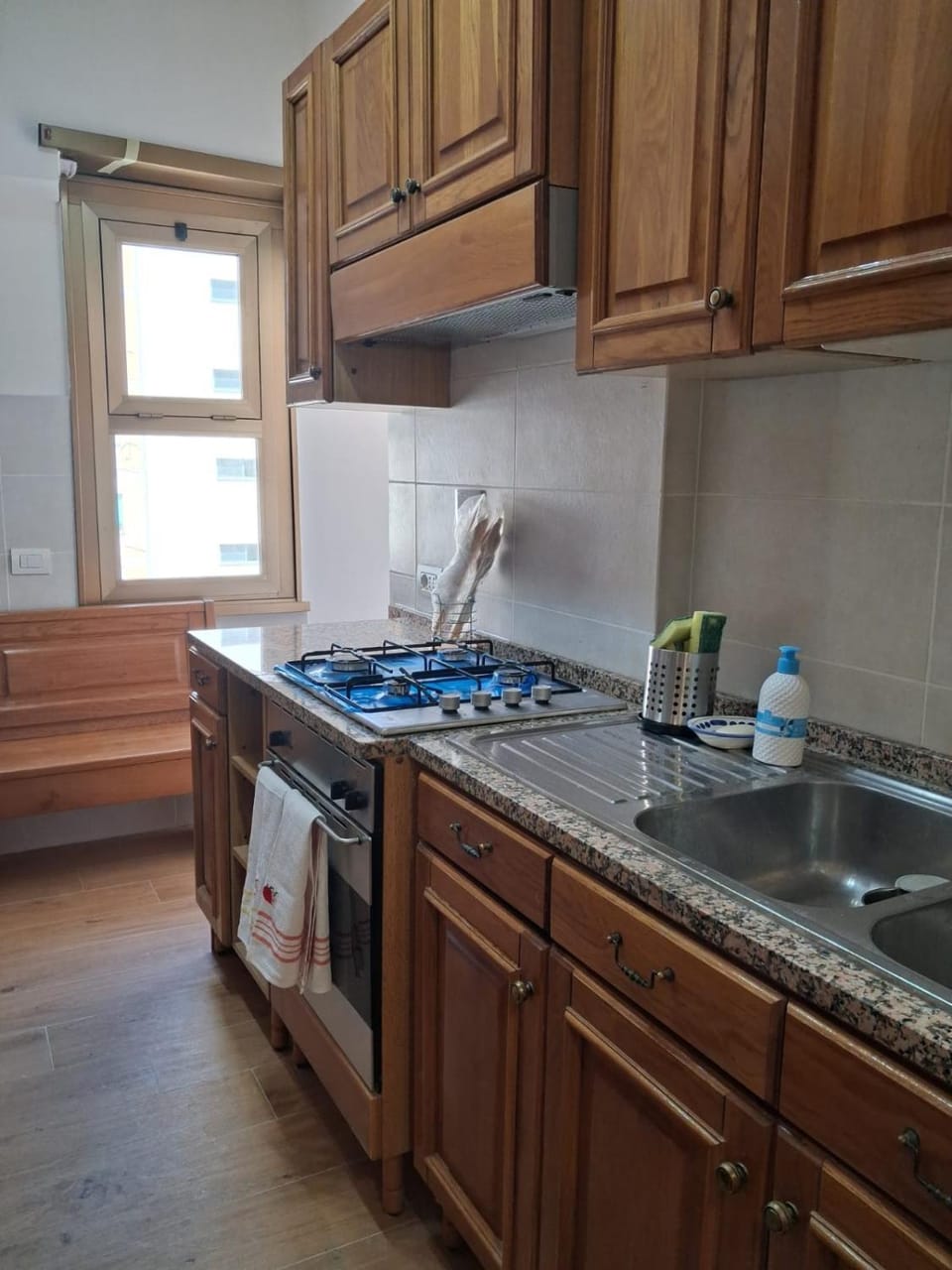 Kitchen or kitchenette, Kitchen or kitchenette