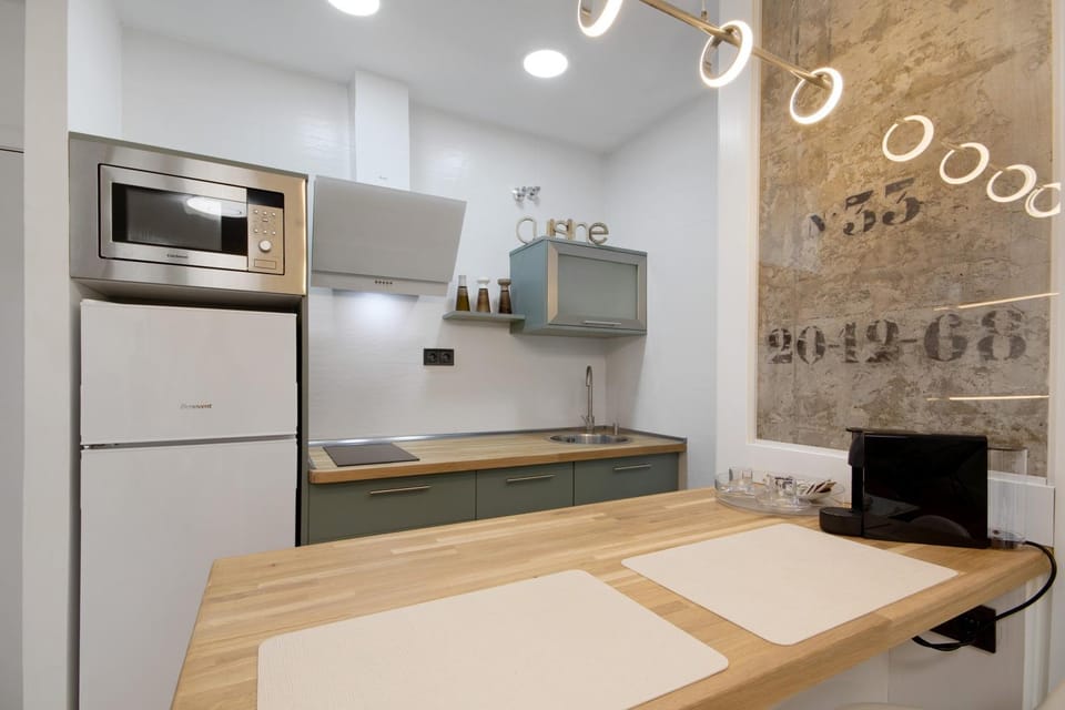 Kitchen or kitchenette, Living room