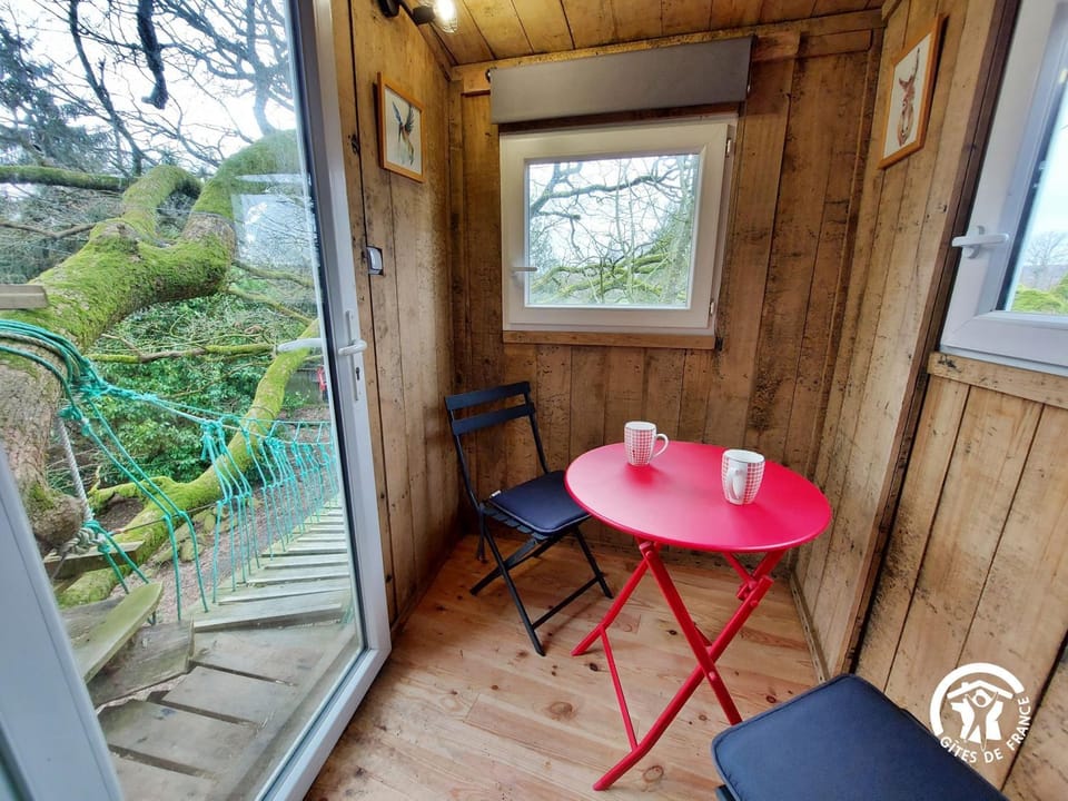 Le nid dans le chêne House in Pays de la Loire