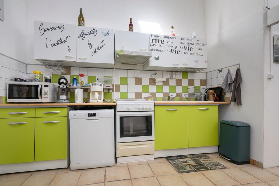 Chambres D'hôtes Le Bellevue - Bed and Breakfast in Provence