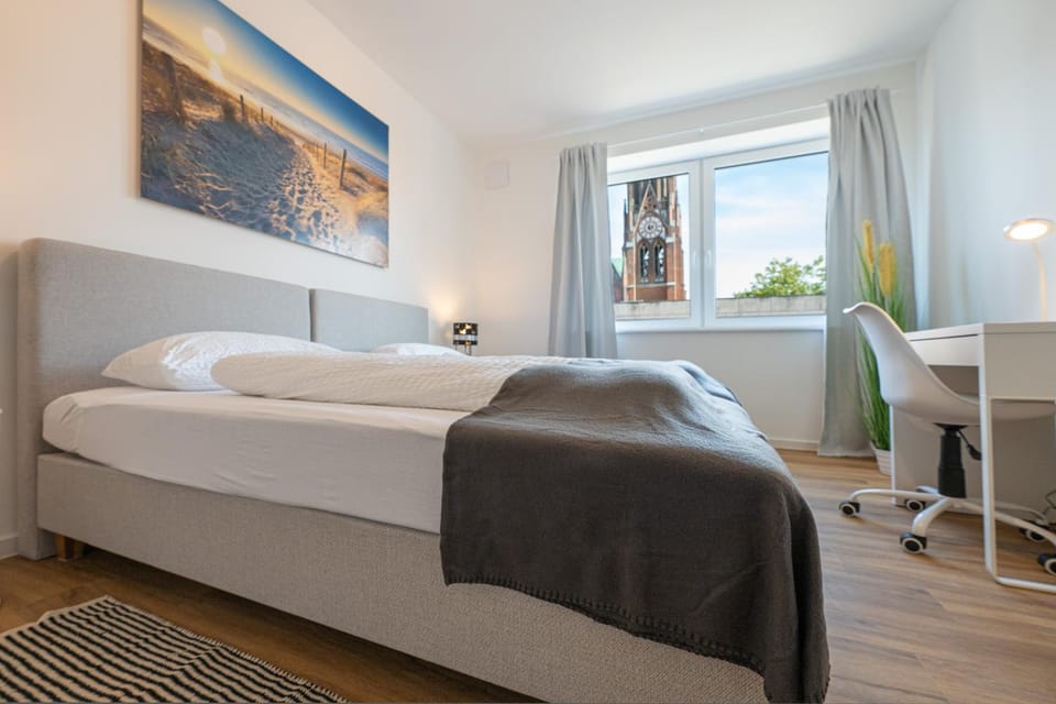 Bed, Bedroom, City view, Landmark view, heating, internet, internet, soundproof