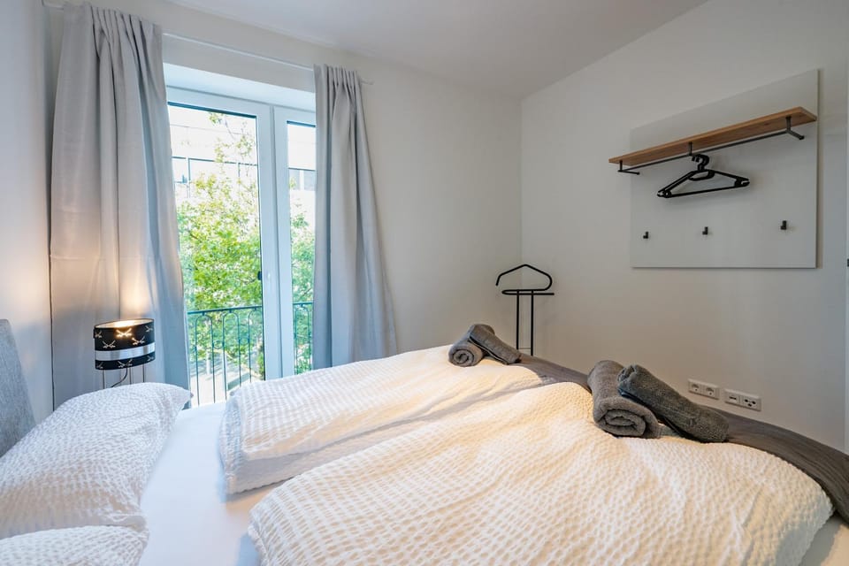 Bed, Bedroom, City view, heating, internet, internet, soundproof, towels