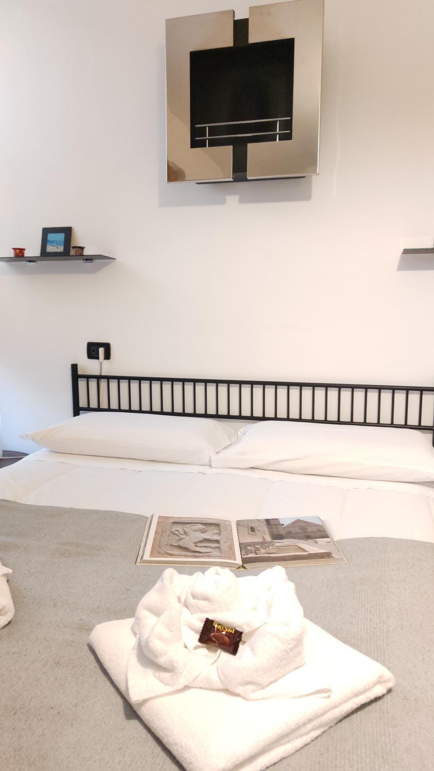 MyAssisiSuite - la Suite di Santa Chiara - Dimora Storica con Idromassaggio, 125mq di Lusso, Assisi Centro - Accoglienza Live - Mówimy po polsku Apartment in Assisi