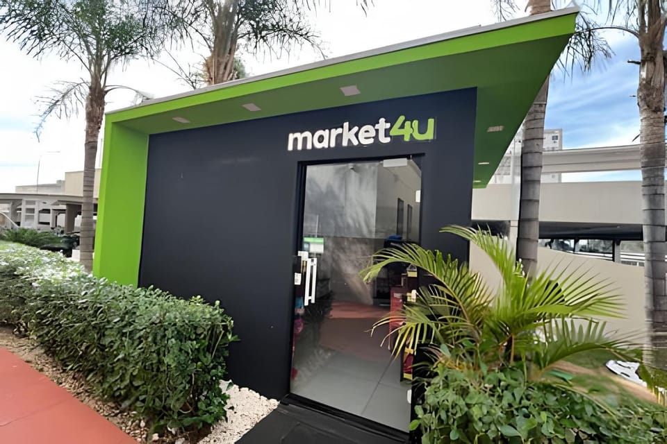 2 quartos com garagem próx UEL Apartment in Londrina