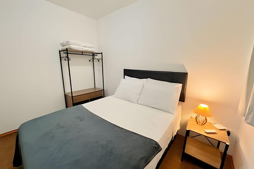 2 quartos com garagem próx UEL Apartment in Londrina