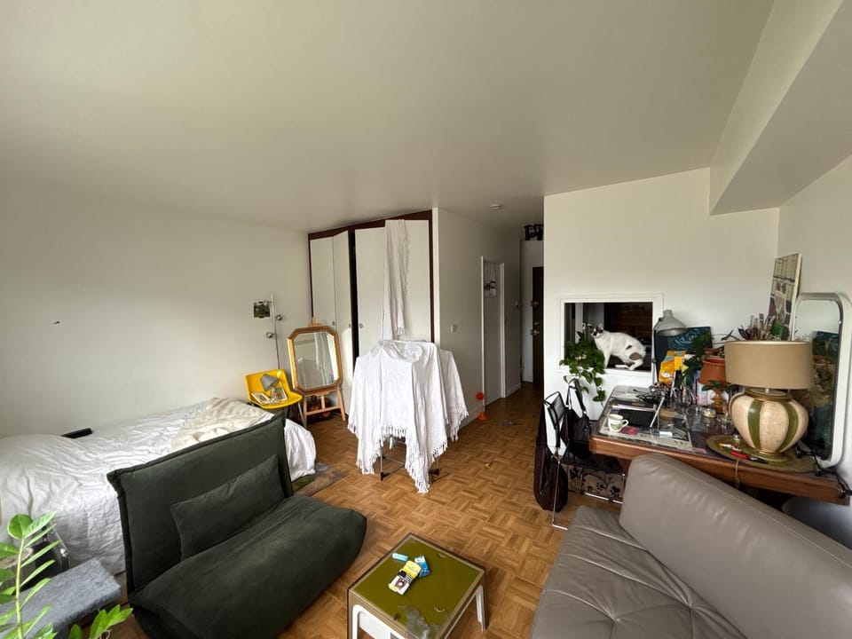 Studio Canal Saint Martin Apartment in Paris