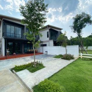 Villa Villa in Thailand