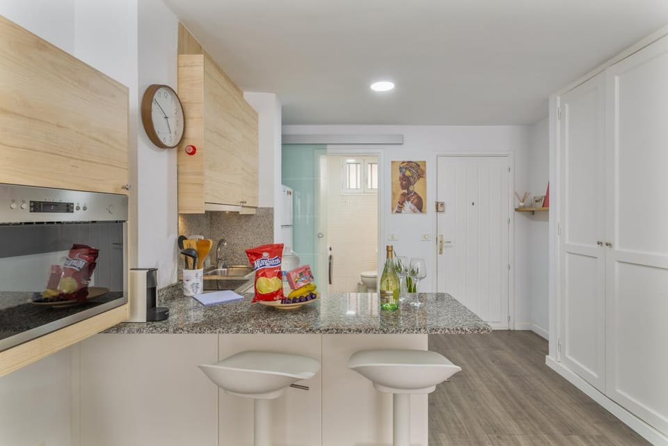 Kitchen or kitchenette, Living room