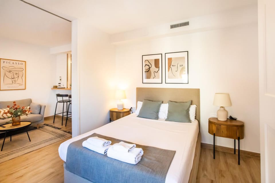 61IND1124- Beautiful apartment near sagrada famili Apartment in Barcelona