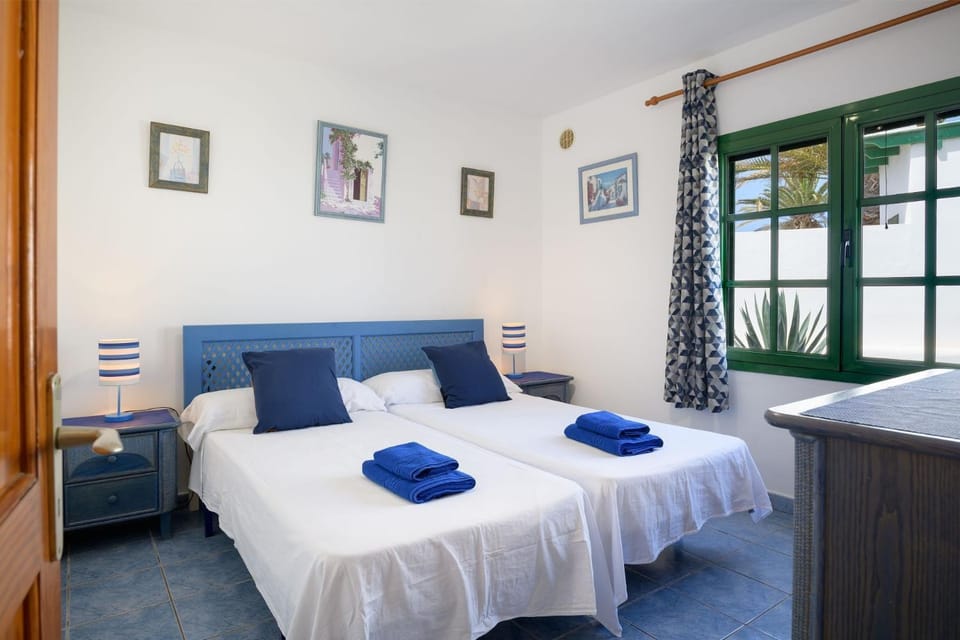 Property building, Living room, Bedroom