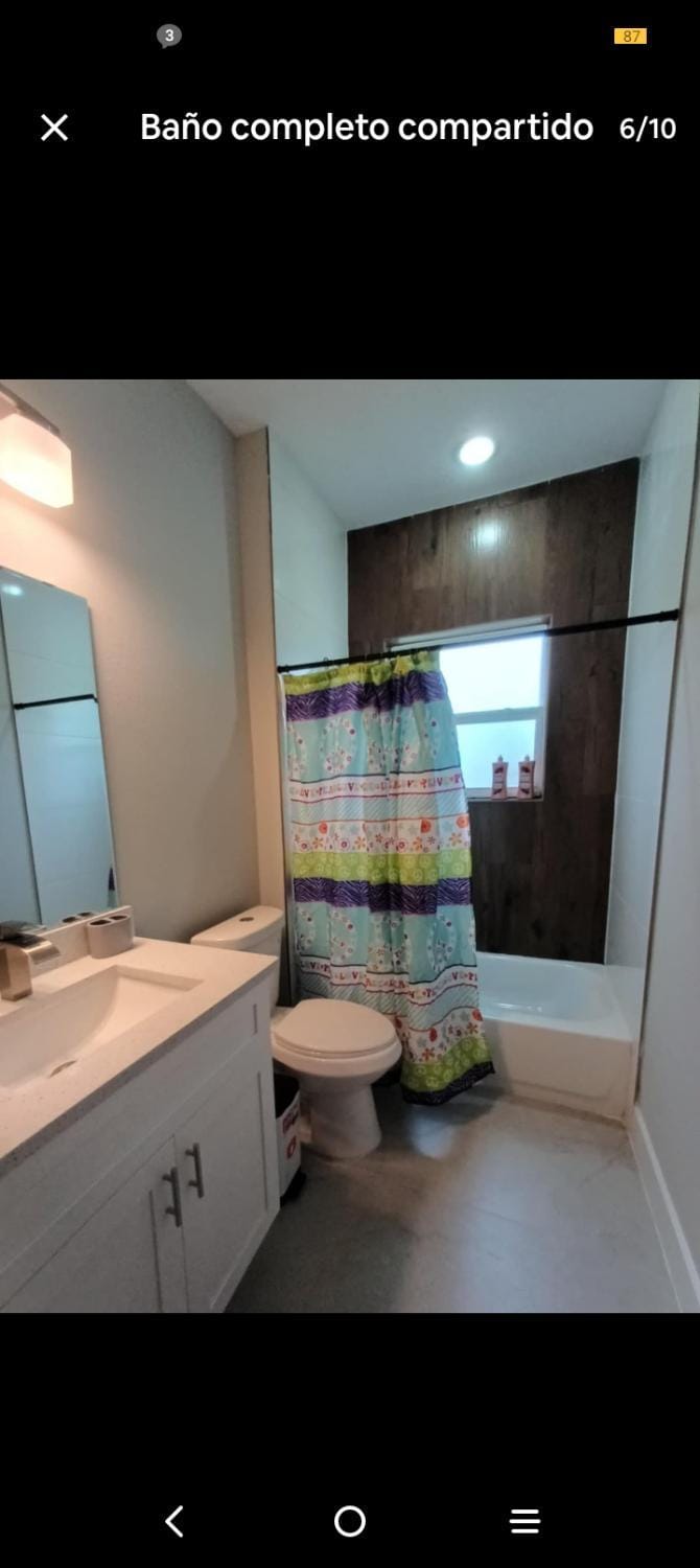 Beautiful house in quiet place shared bath Vacation rental in Florida