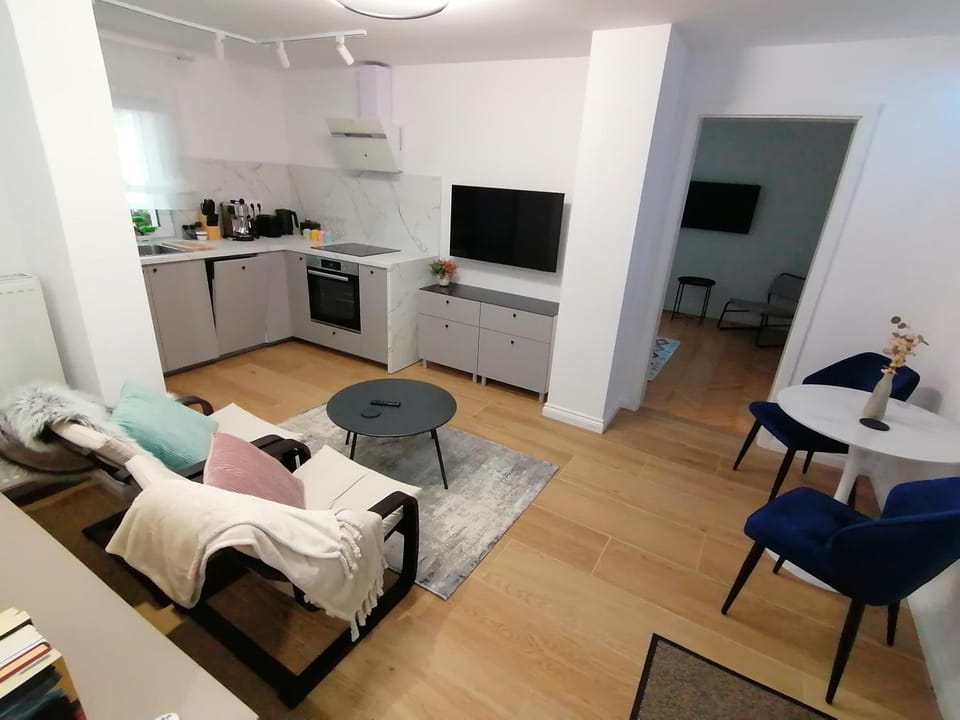 Living room, Dining area, kitchen