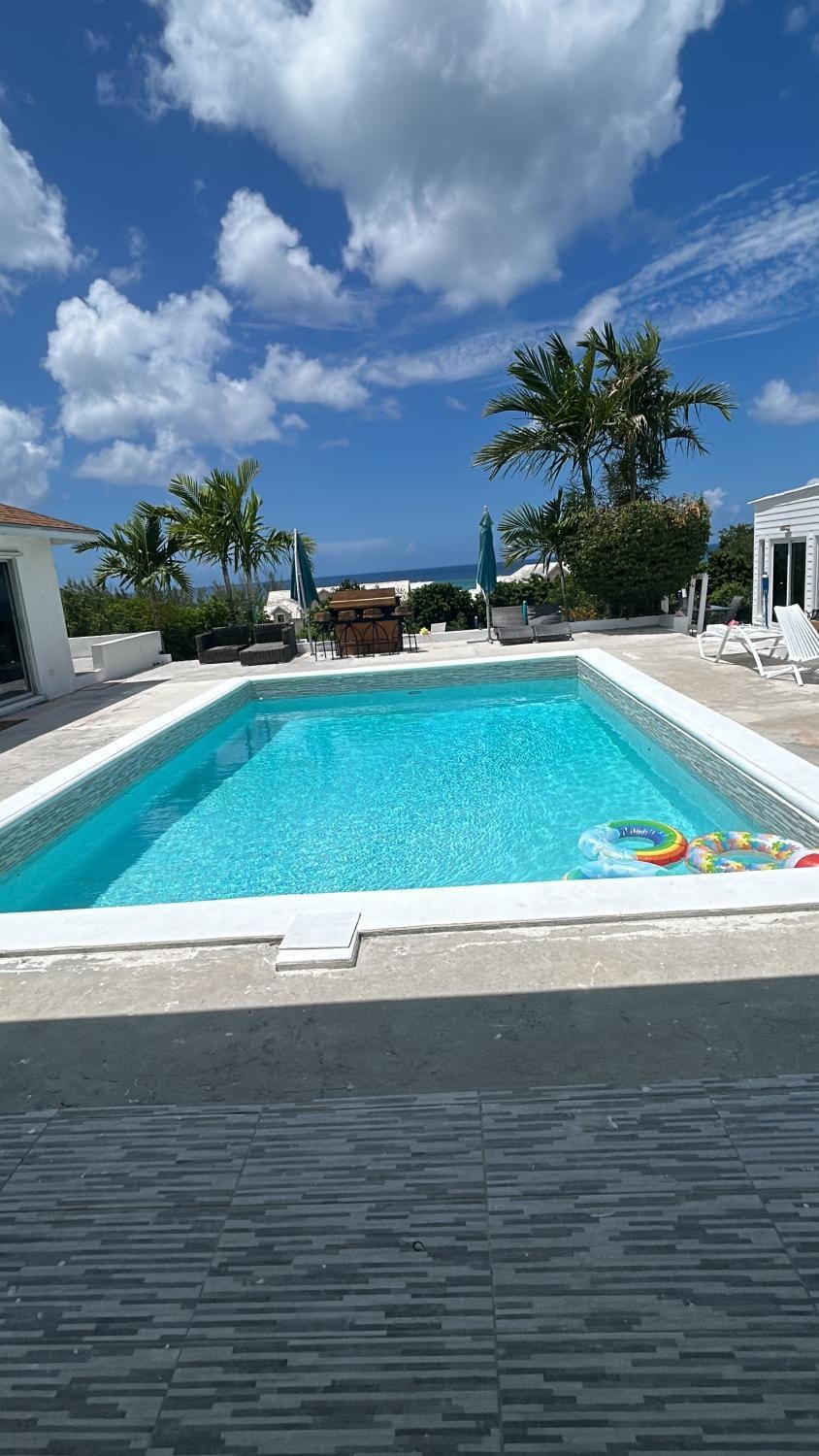 Ocean view House in Nassau