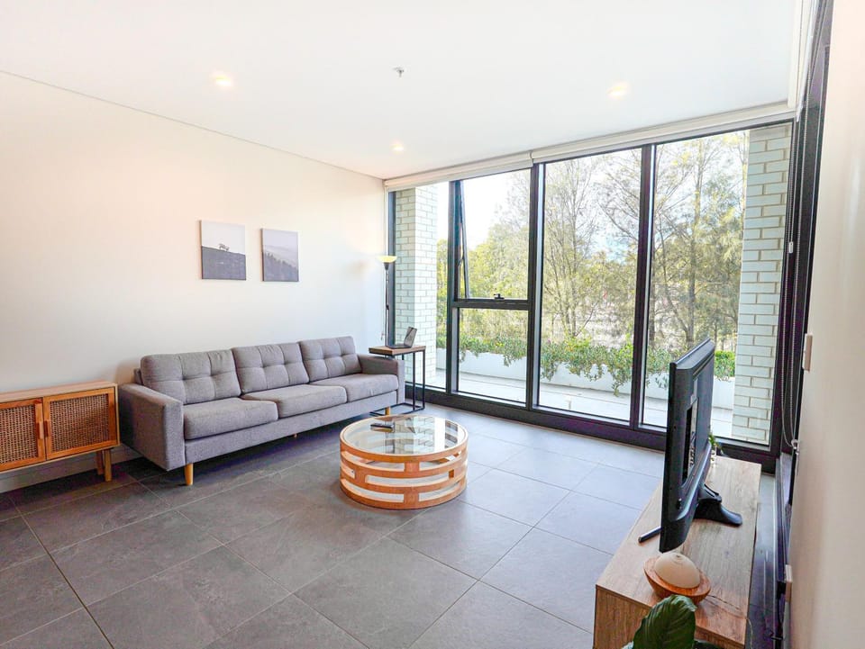 Olympic Park 2BR Accor stadium Pool & Gym Apartment in Lidcombe