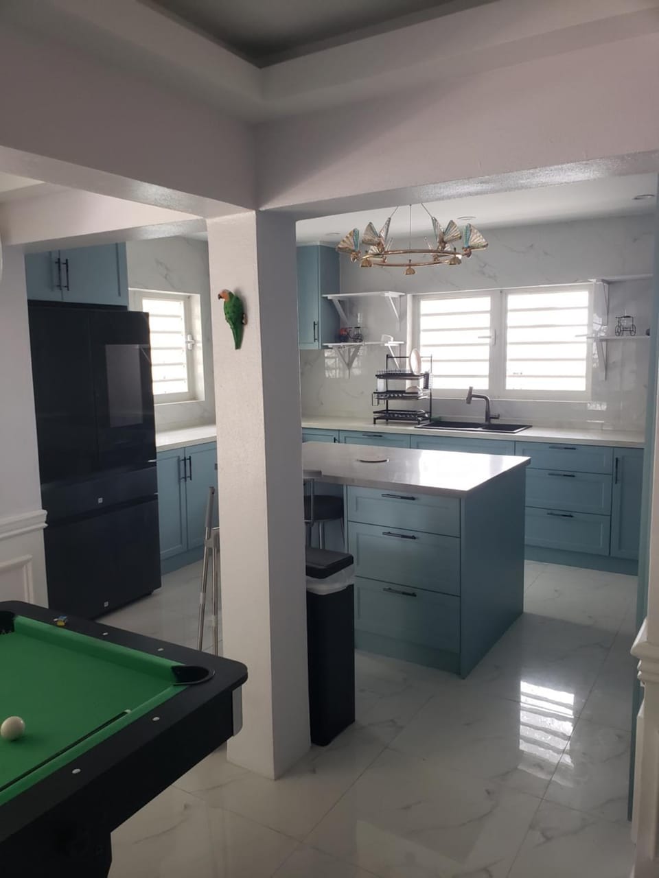 Kitchen or kitchenette, oven