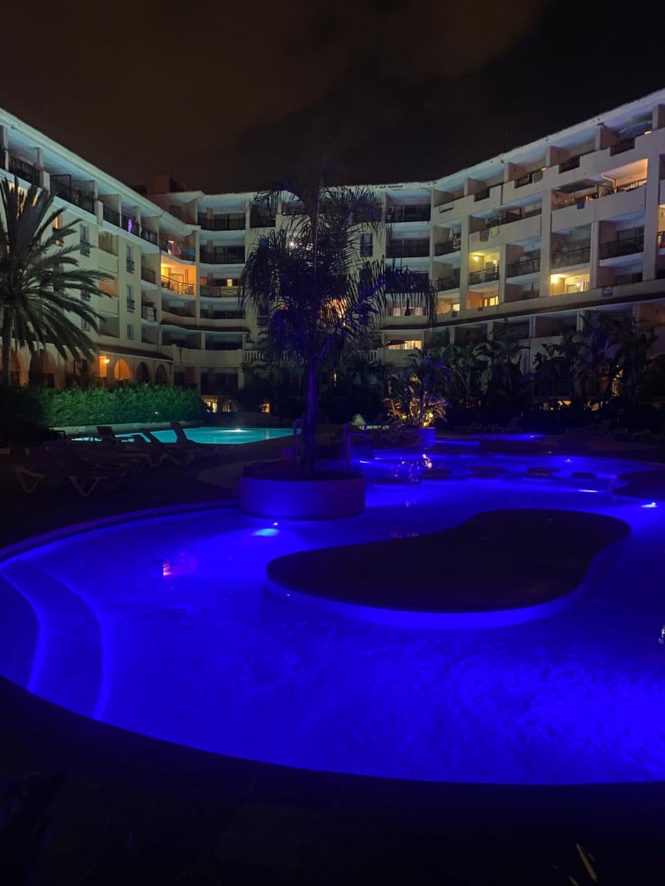 Swimming pool