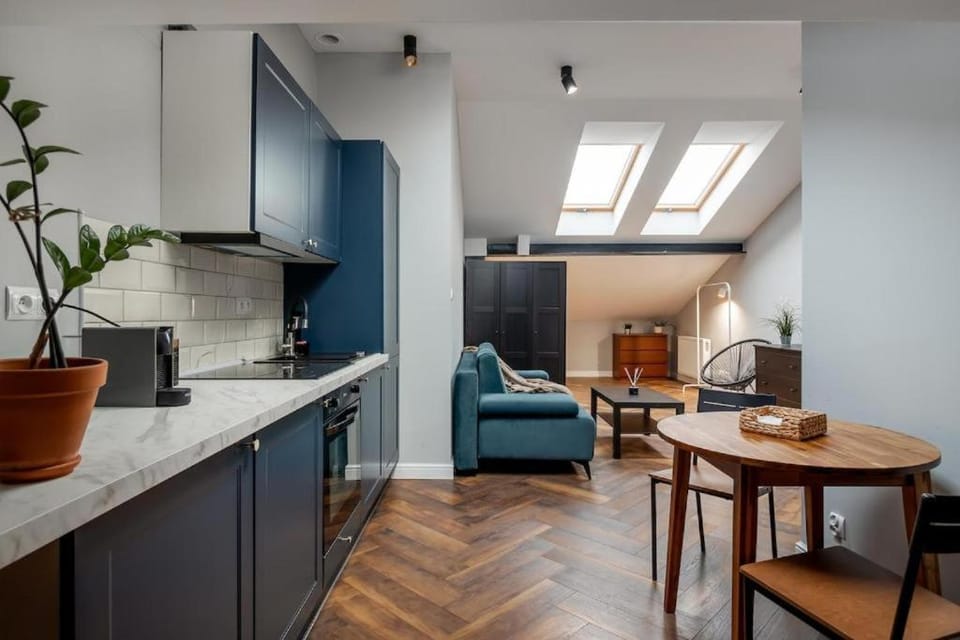 Kitchen or kitchenette, Living room, Seating area, Dining area, minibar, pet friendly, stove