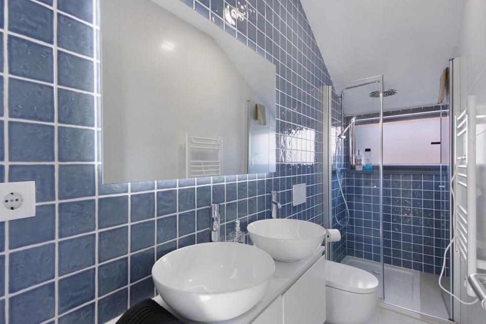 Bathroom, Living room