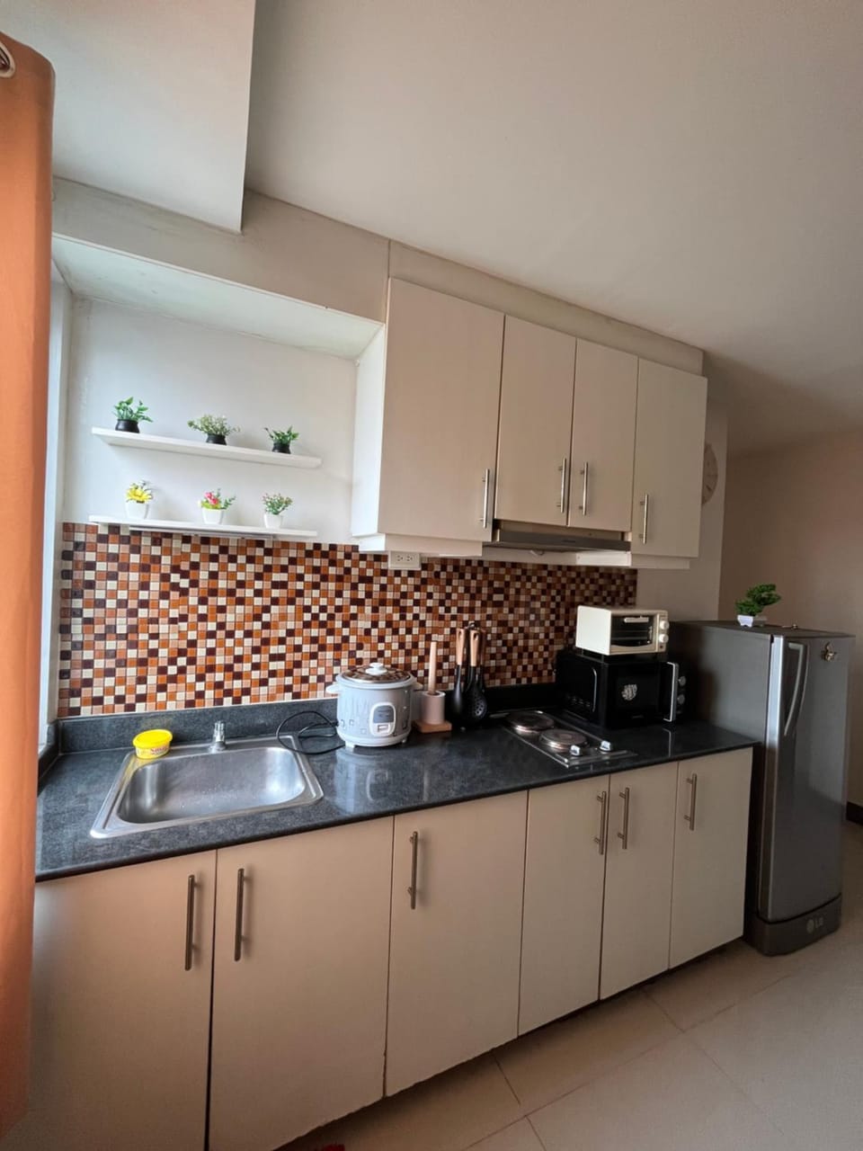 Kitchen or kitchenette