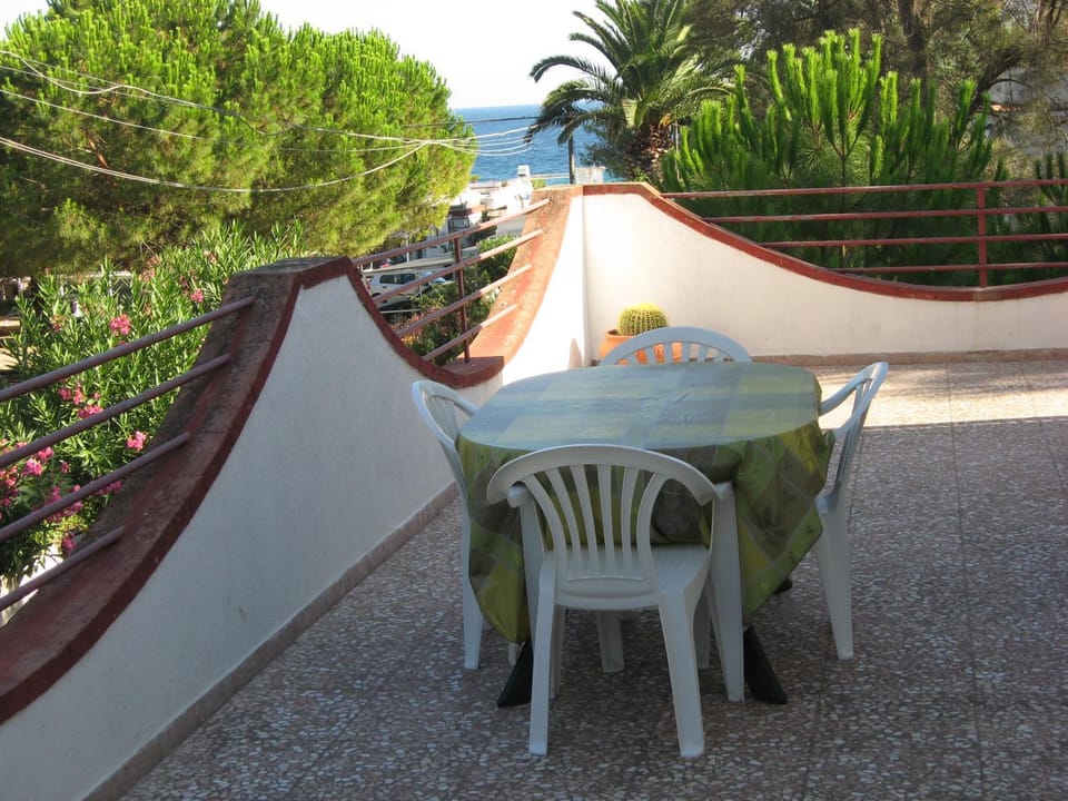 Balcony/Terrace, Garden view, Sea view
