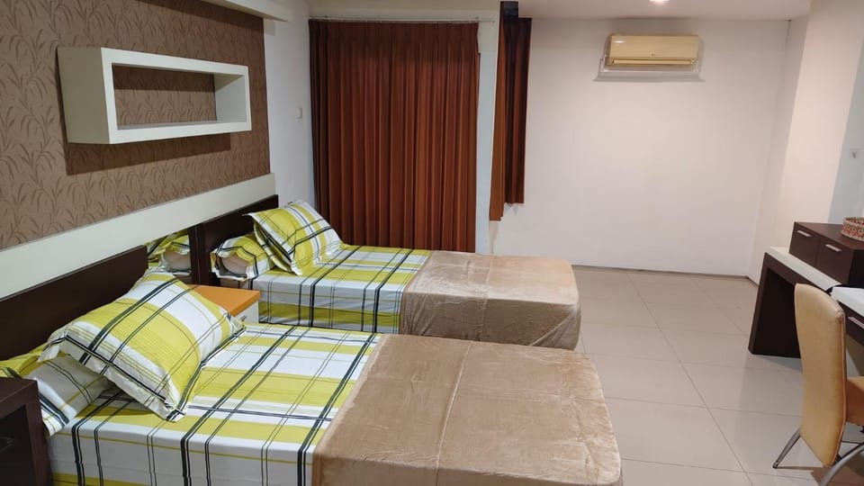 Living room, Bedroom, air conditioner
