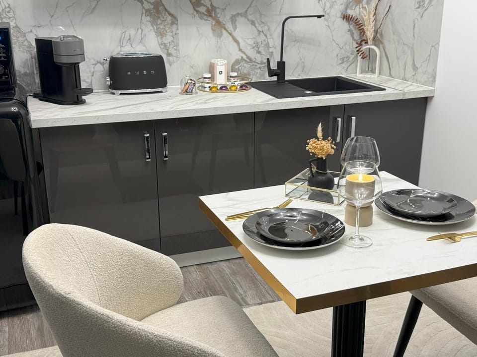 La Suite Genève Gaillard - Jacuzzi Privé & Séjour Luxe Apartment in Canton of Geneva