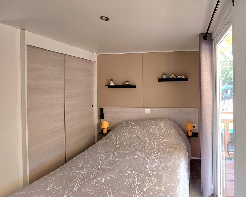 La Plage 4 étoiles à MIMIZAN emplacement F65 2CH 2SDB 6 personnes Apartment in Mimizan
