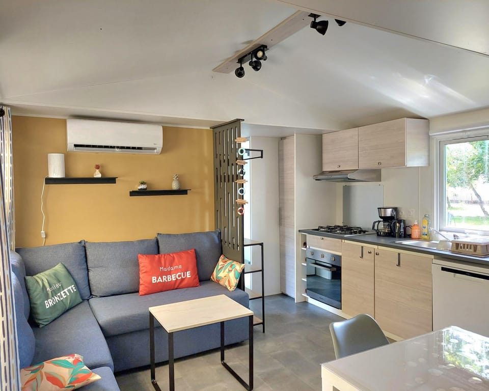 La Plage 4 étoiles à MIMIZAN emplacement F65 2CH 2SDB 6 personnes Apartment in Mimizan
