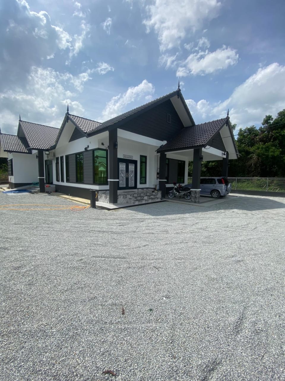 Property building, Day, Parking