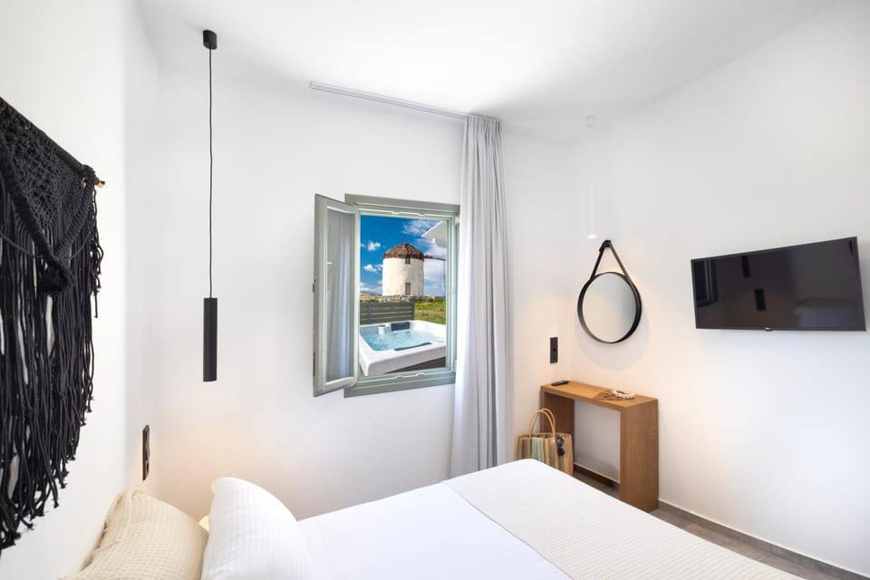 Bed, TV and multimedia, Photo of the whole room, Evening entertainment, Bedroom