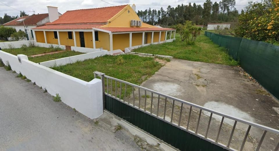 Casa das Lameiras House in Santarém District, Portugal