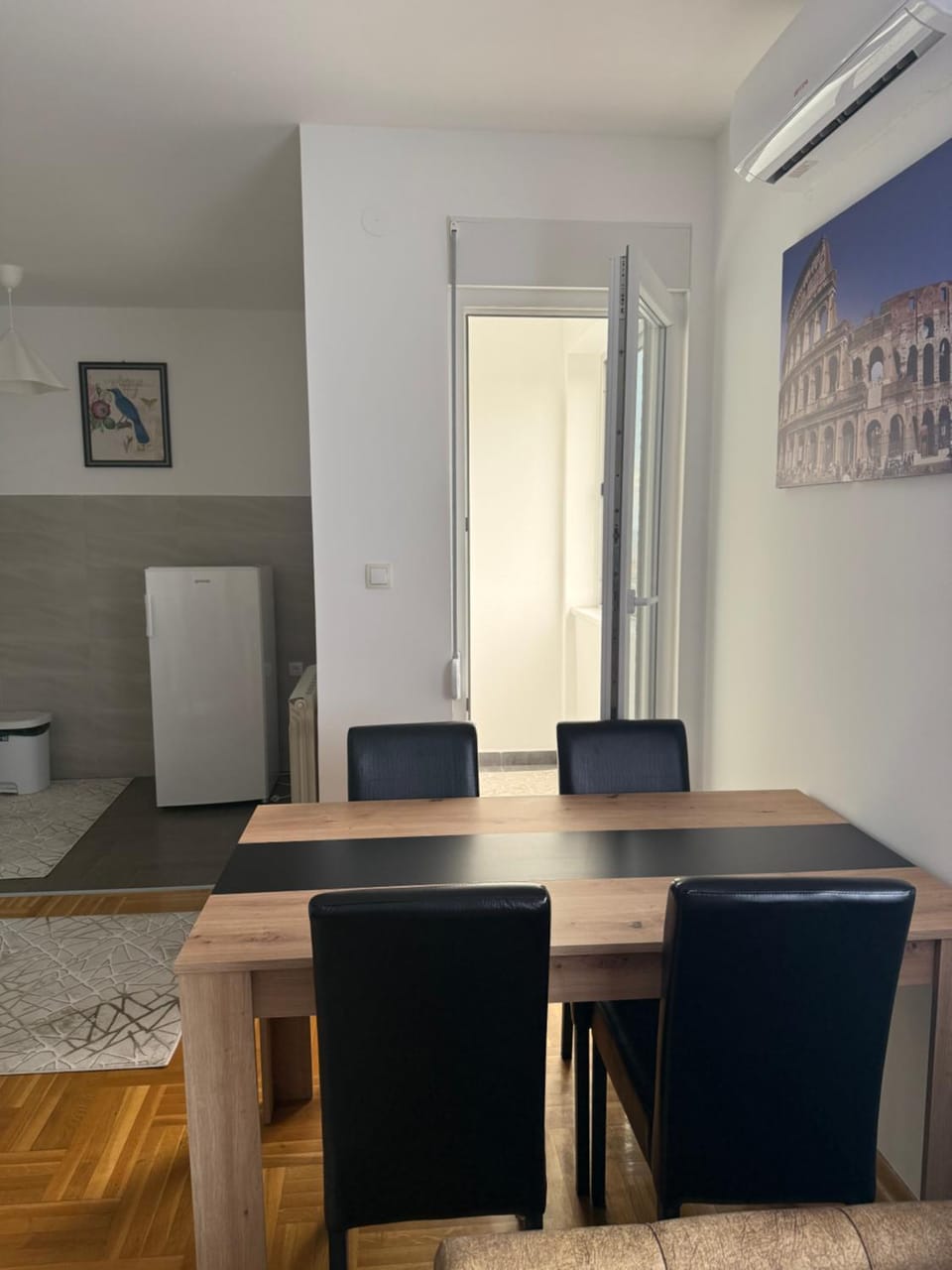 Port 5 Apartment in Belgrade
