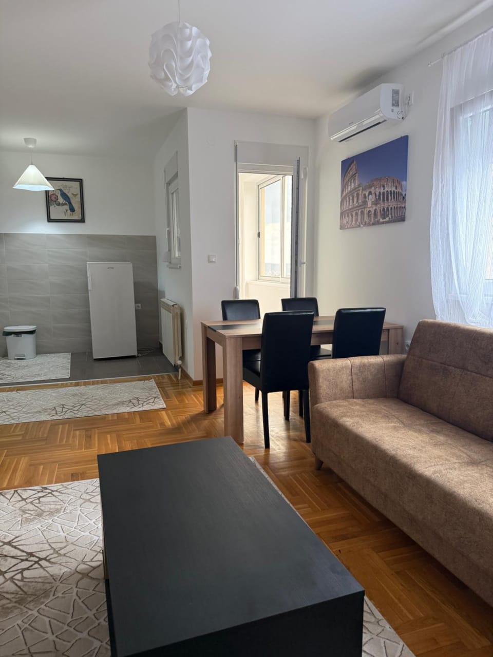 Port 5 Apartment in Belgrade