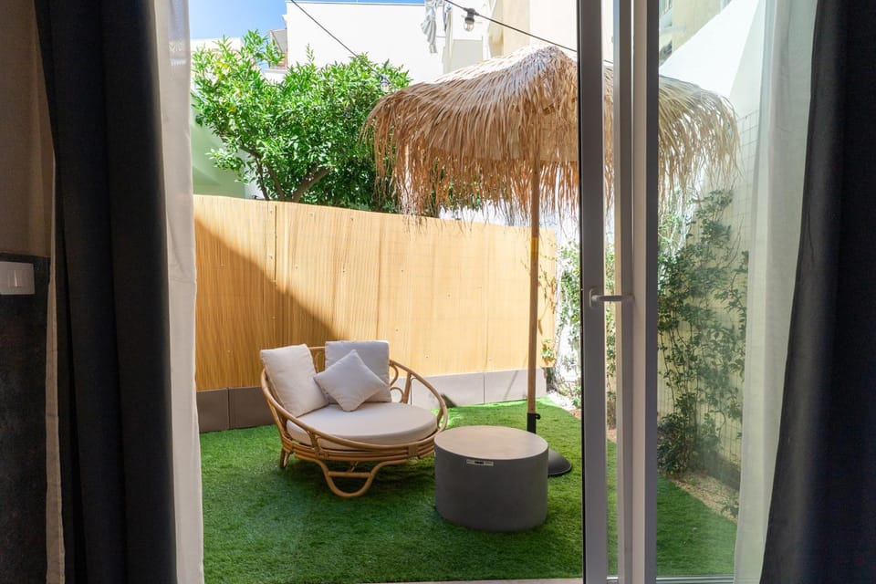 Garden, Garden view, sunbed