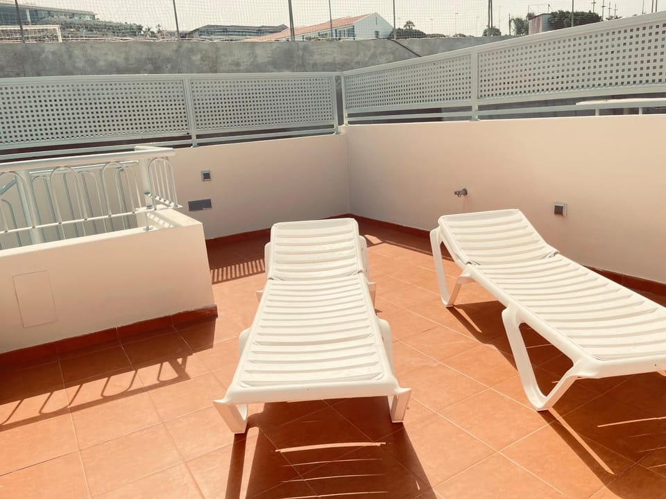 Balcony/Terrace, sunbed