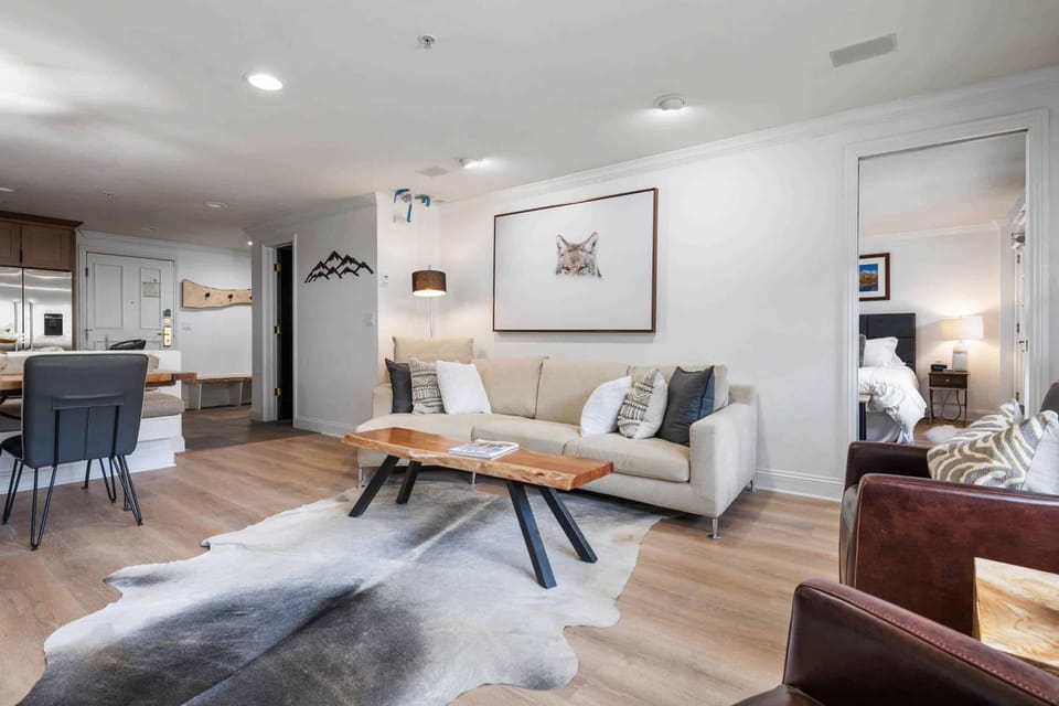 Lodge Tower 178 Two Bedroom Residence Apartment in Vail
