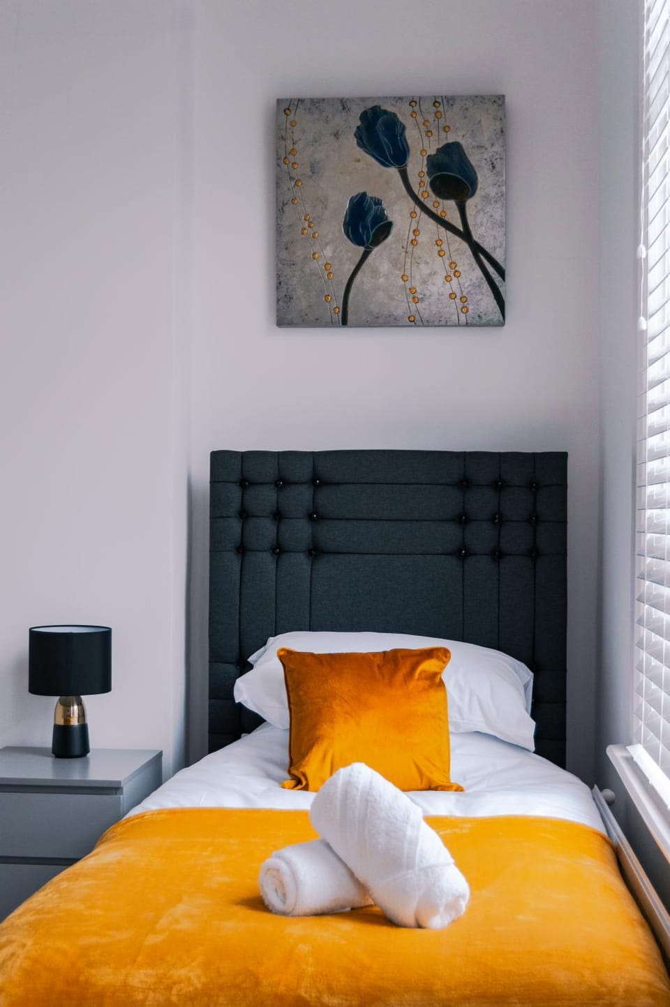 Bed, Decorative detail, Bedroom, towels, wardrobe