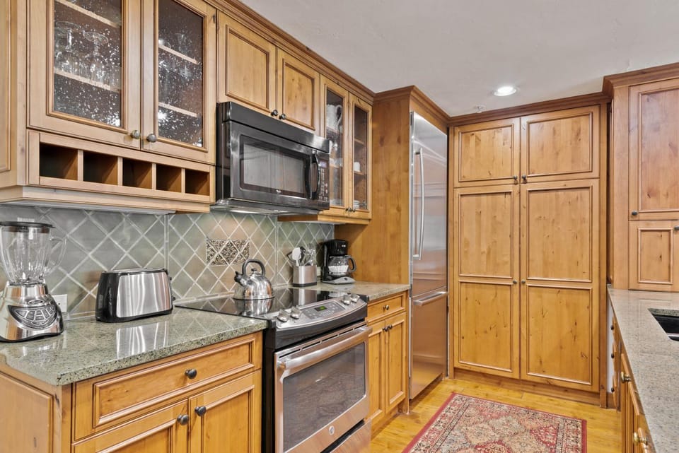 Lodge Tower 187 Two Bedroom Residence Apartment in Vail