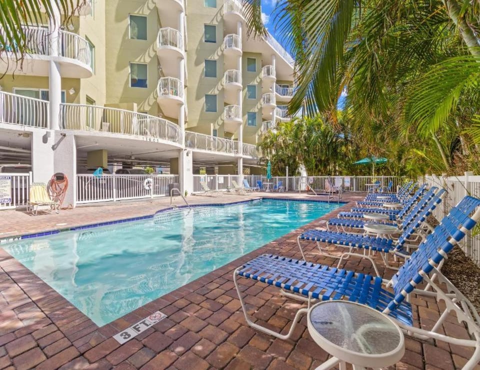 Balcony/Terrace, Swimming pool