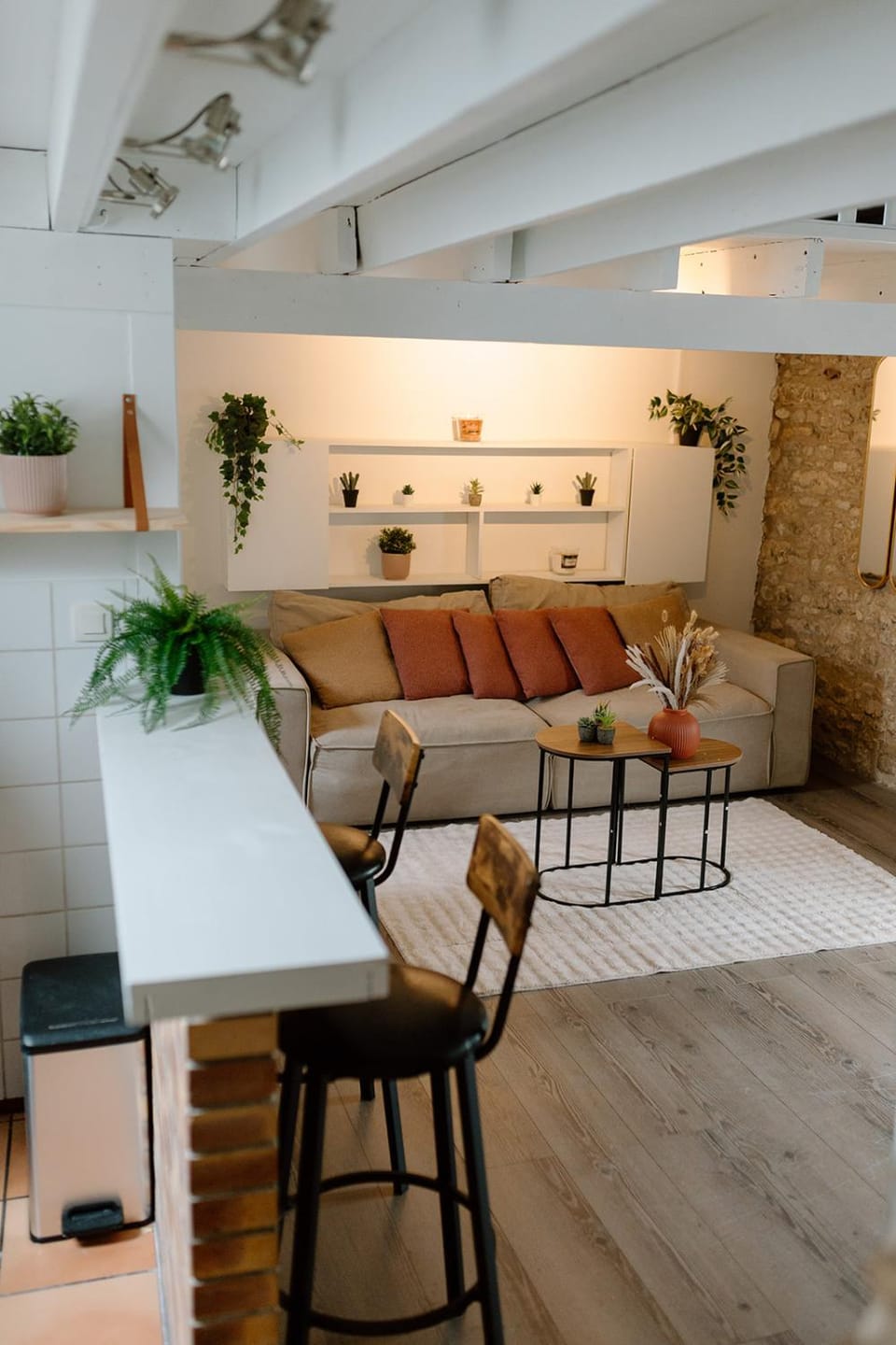 Le Tiny Chalet Apartment in Île-de-France